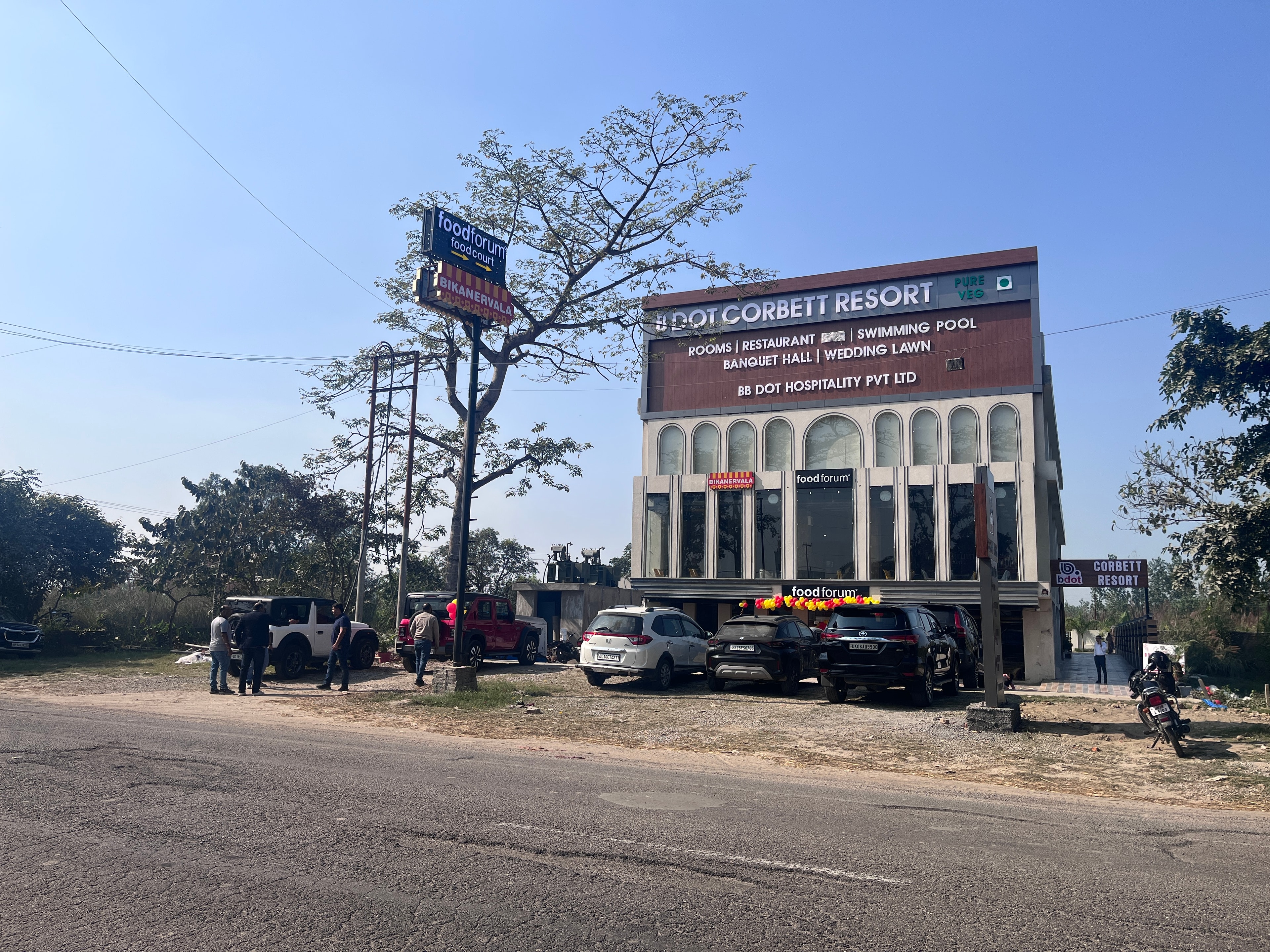B-Dot Corbett Resort Banner